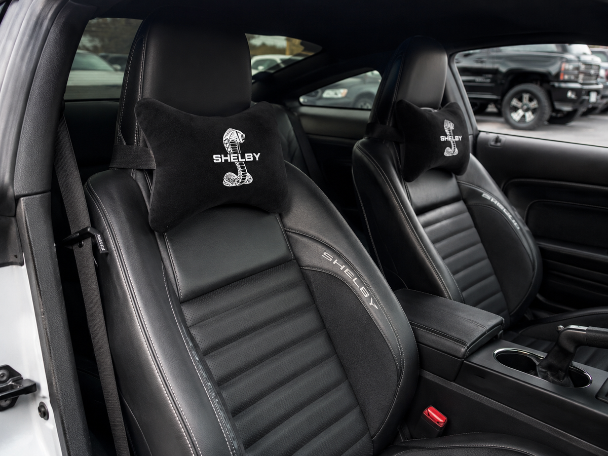 Shelby Velvet Neck Pillow, 2pcs ( GT350-GT500-Cobra )