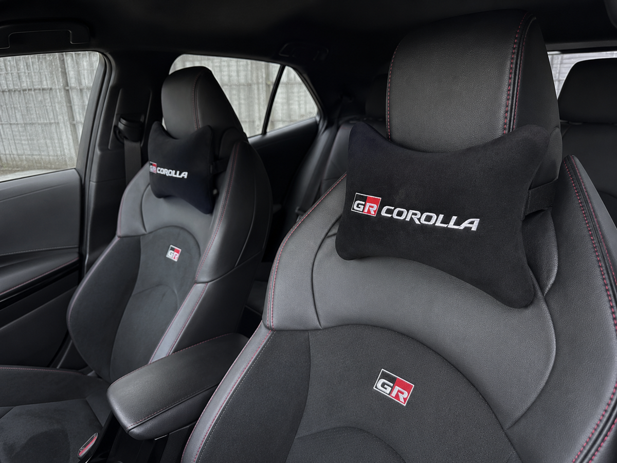 GR Corolla Velvet Neck Pillow, 2pcs