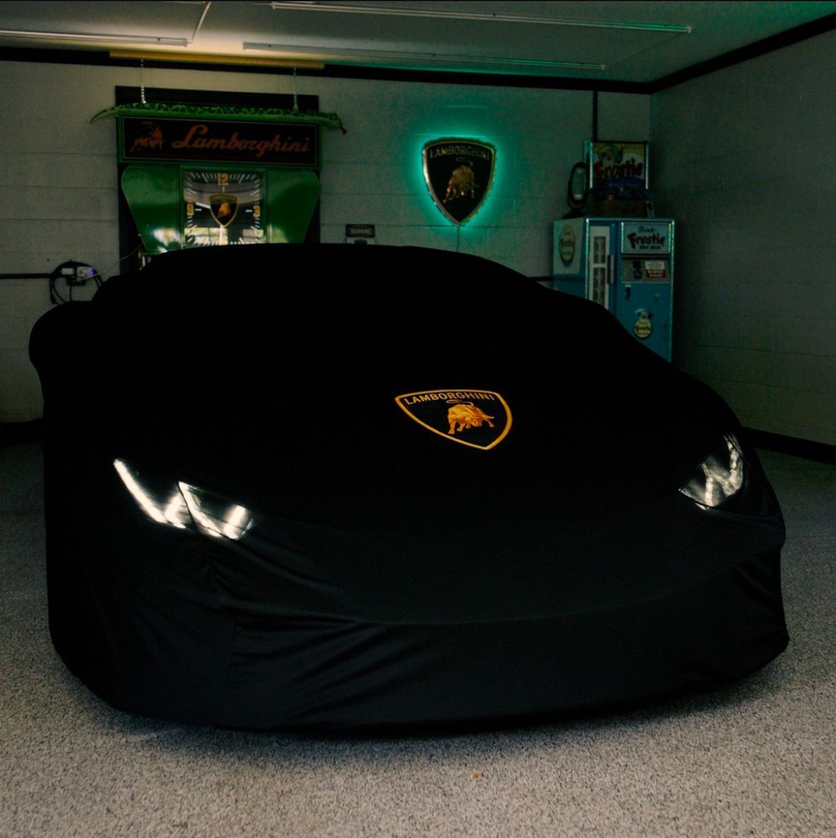 Indoor Car Cover Compatible with Lamborghini Models – Dustproof, Soft Protection