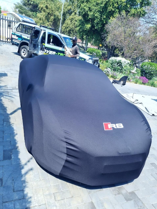 Indoor Car Cover Compatible with R8 Models – Dustproof, Soft Protection
